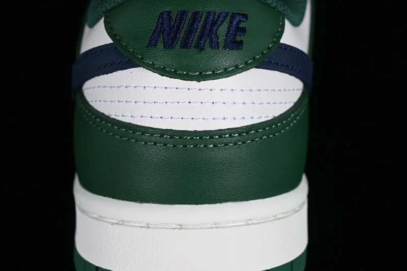 All categories Nk SB Dunk series Nk SB Dunk Low low-top sneakers Nk Dunk Low "Gorge Green" retro white and green SB low-top sports and leisure sneakers DD1503-300